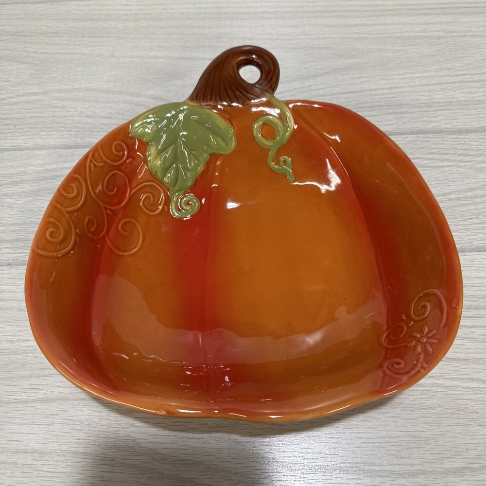 Pumpkin Shaped 9.5 x 9 x 3" Bowl Serving Dish Harvest Orange Ceramic Textured
